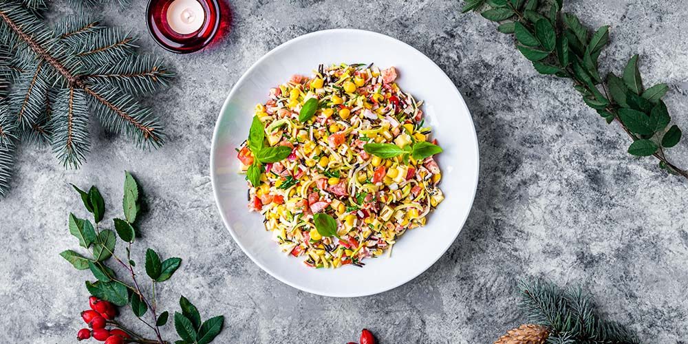 Krabų lazdelių mišrainė